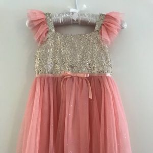 Little Girls Dress Up